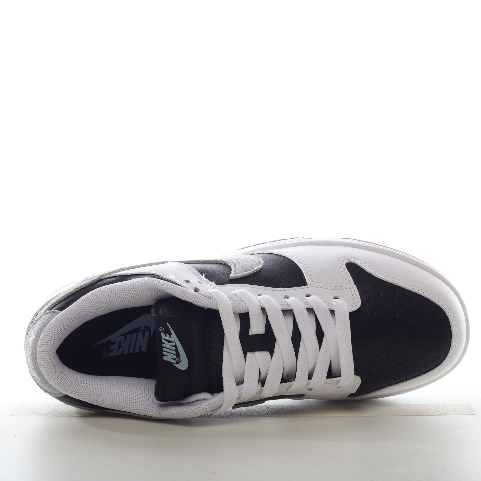 Nike SB Dunk Low - Inverted Panda